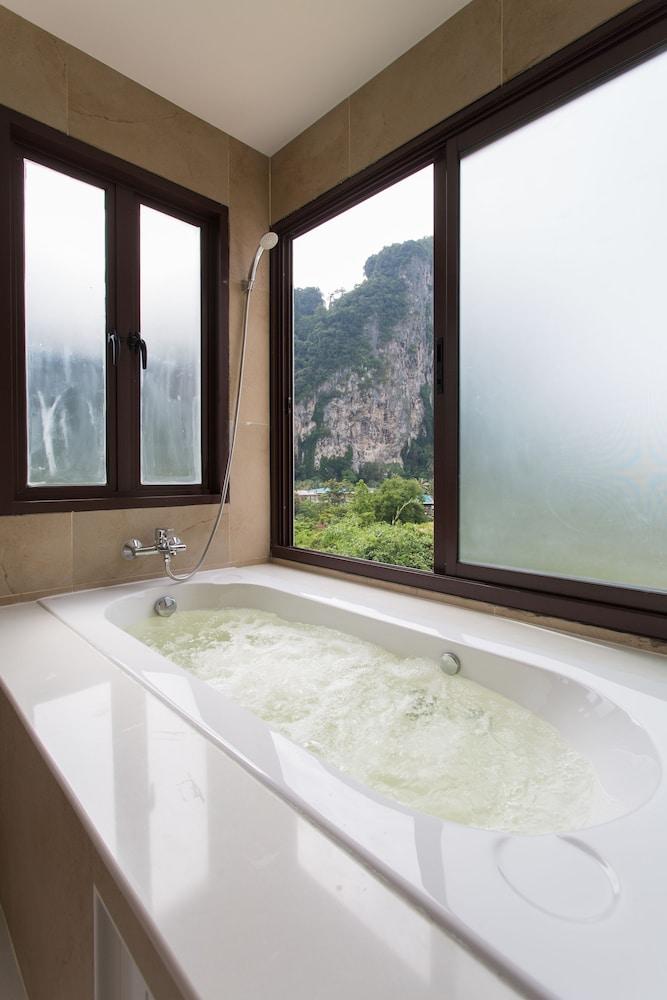 Hotel The Lai Thai Luxury Ao Nang
